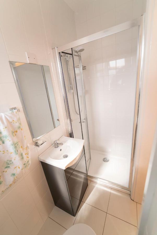 Charming City Centre Guest House Голвей Екстер'єр фото